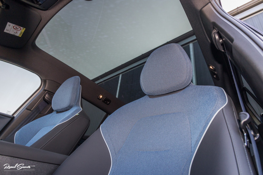 Volvo EX30 Cross Country Twin Motor Performance Ultra 69 kWh | Nieuw | Adaptieve cruise | Panorama dak | Harman Kardon | Memory | Blis |