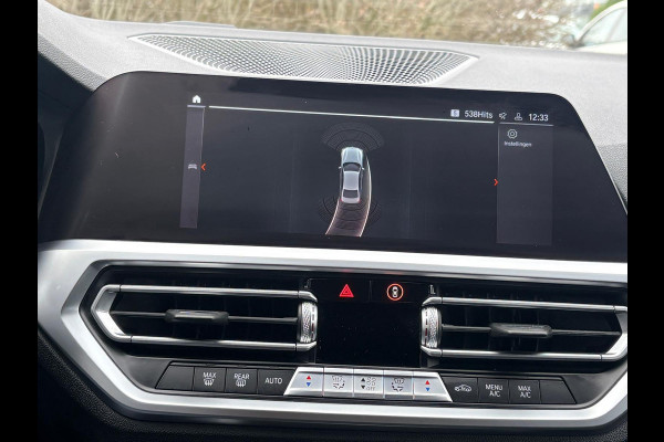 BMW 3-serie 320i Business Edition M Sport pakket Automaat Navi CarPlay Carbon pakket/NL Auto