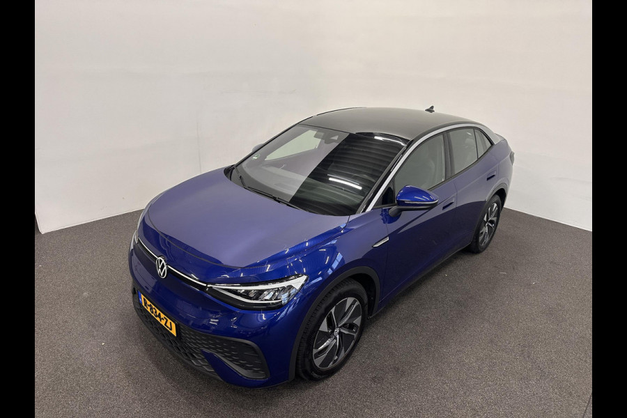 Volkswagen ID.5 Pro 77 kWh Airco ECC Warmtepomp PDC VA Navi Carplay Adaptive Cruise Control 19" Ambiente Verlichting Stoelverwarming