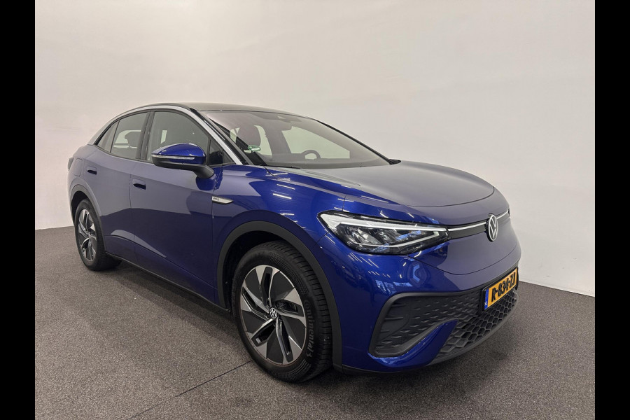 Volkswagen ID.5 Pro 77 kWh Airco ECC Warmtepomp PDC VA Navi Carplay Adaptive Cruise Control 19" Ambiente Verlichting Stoelverwarming