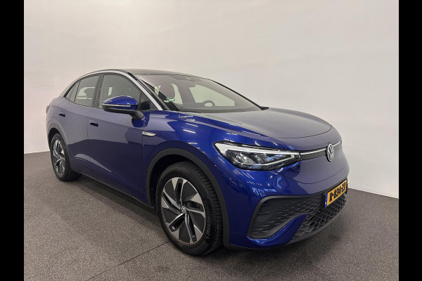 Volkswagen ID.5 Pro 77 kWh Airco ECC Warmtepomp PDC VA Navi Carplay Adaptive Cruise Control 19" Ambiente Verlichting Stoelverwarming