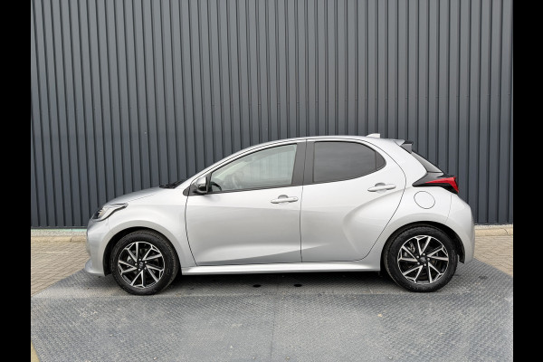 Toyota Yaris 1.5 Hybrid Dynamic | 8.250 km | PDC V+A | Dodehoek detectie | Rijklaar!!!