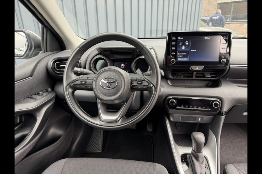Toyota Yaris 1.5 Hybrid Dynamic | 8.250 km | PDC V+A | Dodehoek detectie | Rijklaar!!!