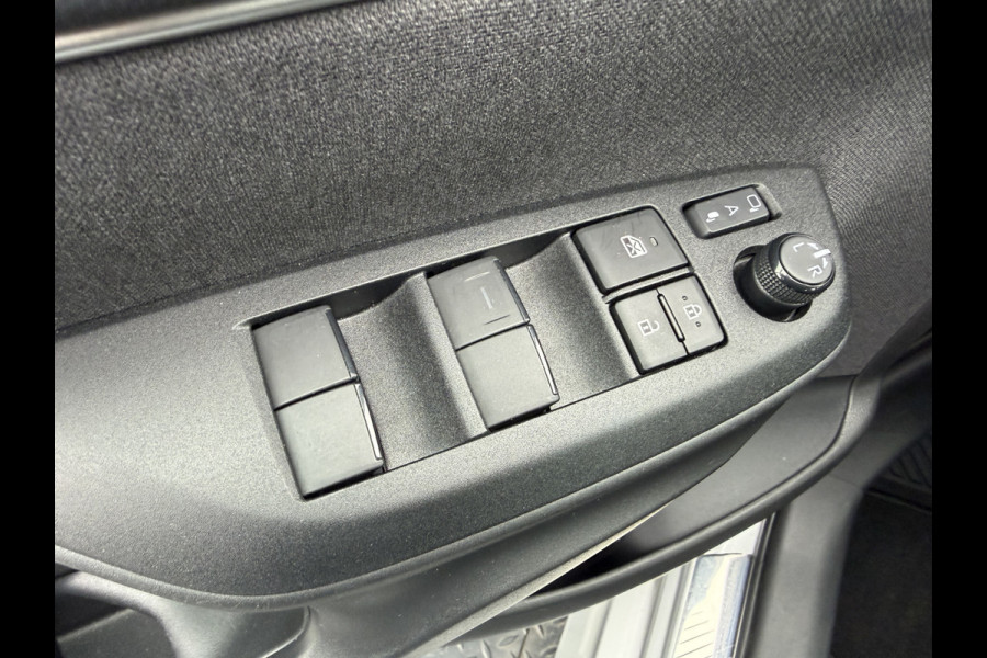 Toyota Yaris 1.5 Hybrid Dynamic | 8.250 km | PDC V+A | Dodehoek detectie | Rijklaar!!!