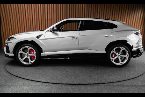 Lamborghini Urus 4.0 V8 HUD Leder Ceramic B&O 360° Massage ACC Alcantara hemel Elektr. achterklep Elektr. verstelbare stoelen met memory Stoel & Stuurverwarming Navi PDC Climate LM velgen