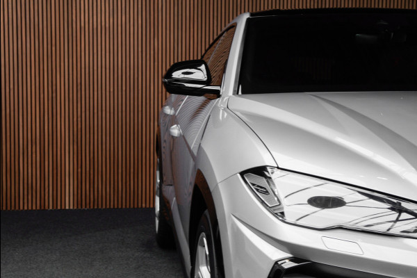 Lamborghini Urus 4.0 V8 HUD Leder Ceramic B&O 360° Massage ACC Alcantara hemel Elektr. achterklep Elektr. verstelbare stoelen met memory Stoel & Stuurverwarming Navi PDC Climate LM velgen