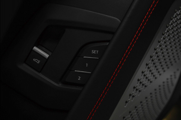 Lamborghini Urus 4.0 V8 HUD Leder Ceramic B&O 360° Massage ACC Alcantara hemel Elektr. achterklep Elektr. verstelbare stoelen met memory Stoel & Stuurverwarming Navi PDC Climate LM velgen