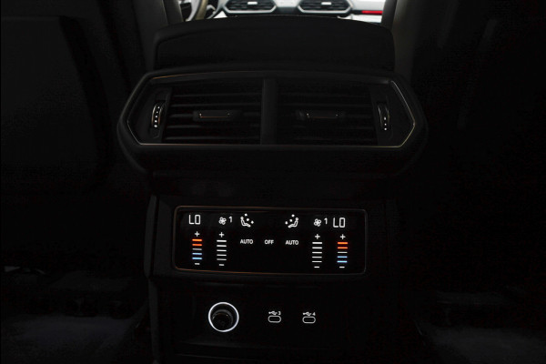 Lamborghini Urus 4.0 V8 HUD Leder Ceramic B&O 360° Massage ACC Alcantara hemel Elektr. achterklep Elektr. verstelbare stoelen met memory Stoel & Stuurverwarming Navi PDC Climate LM velgen