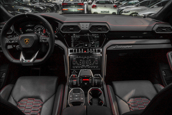 Lamborghini Urus 4.0 V8 HUD Leder Ceramic B&O 360° Massage ACC Alcantara hemel Elektr. achterklep Elektr. verstelbare stoelen met memory Stoel & Stuurverwarming Navi PDC Climate LM velgen