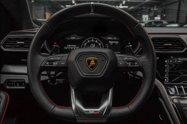 Lamborghini Urus 4.0 V8 HUD Leder Ceramic B&O 360° Massage ACC Alcantara hemel Elektr. achterklep Elektr. verstelbare stoelen met memory Stoel & Stuurverwarming Navi PDC Climate LM velgen