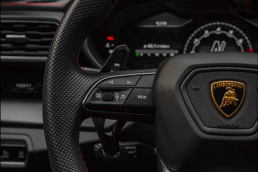 Lamborghini Urus 4.0 V8 HUD Leder Ceramic B&O 360° Massage ACC Alcantara hemel Elektr. achterklep Elektr. verstelbare stoelen met memory Stoel & Stuurverwarming Navi PDC Climate LM velgen