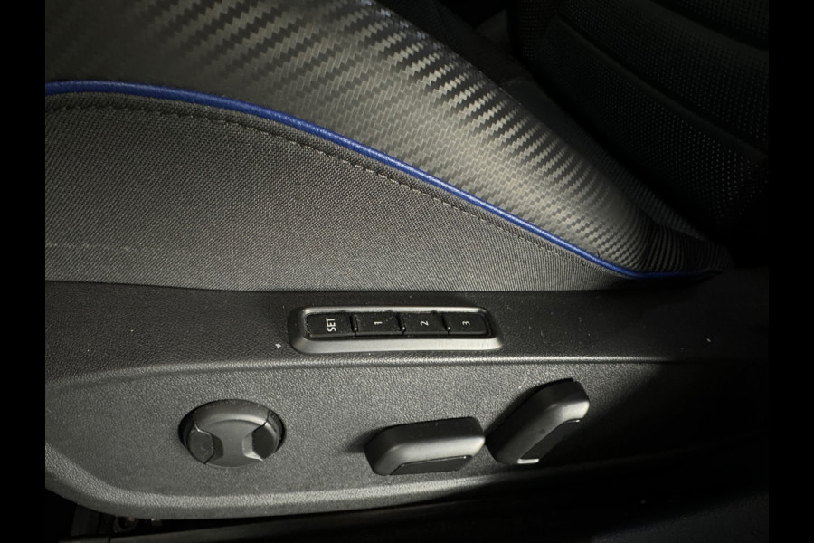 Volkswagen Golf 2.0 TSI R 4M Performance Pano|HuD|H/K|Akrapovic