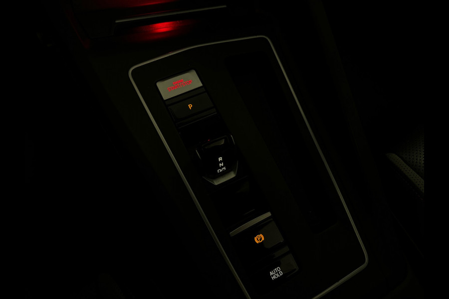 Volkswagen Golf 2.0 TSI GTI Pano|H/K|IQ|Sfeer|Memory|CarPlay