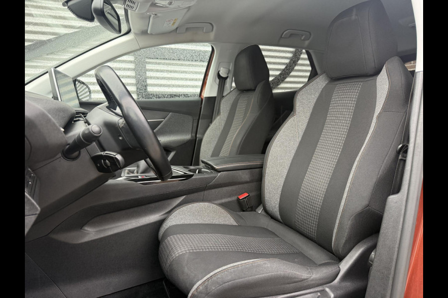 Peugeot 3008 1.2 PureTech Executive 2e Eigenaar|Navi|D-riem v.v. in 2023|Carplay|Trekhaak|Camera|Clima|Cruise|N.A.P|APK tot 11-2027