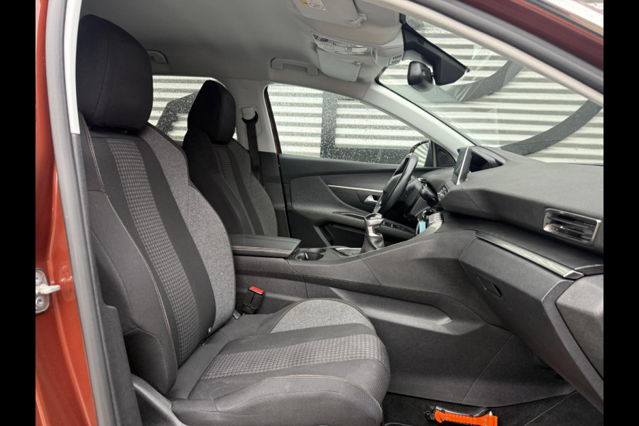 Peugeot 3008 1.2 PureTech Executive 2e Eigenaar|Navi|D-riem v.v. in 2023|Carplay|Trekhaak|Camera|Clima|Cruise|N.A.P|APK tot 11-2027