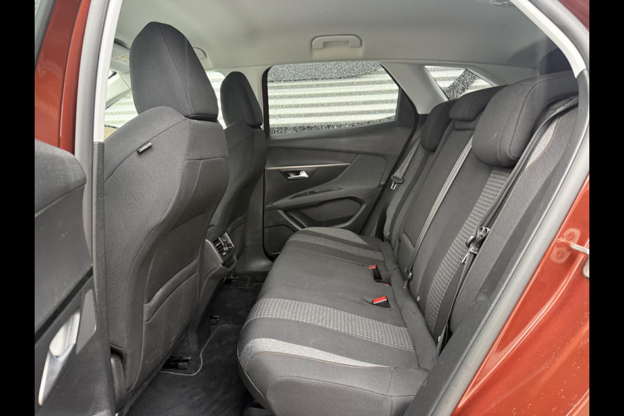 Peugeot 3008 1.2 PureTech Executive 2e Eigenaar|Navi|D-riem v.v. in 2023|Carplay|Trekhaak|Camera|Clima|Cruise|N.A.P|APK tot 11-2027