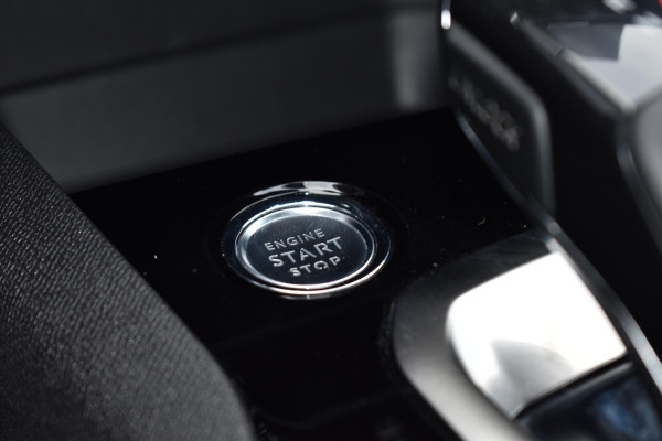 Peugeot 3008 1.2 PureTech 130PK Aut. Allure | Trekhaak | Navi | Camera | Incl. garantie