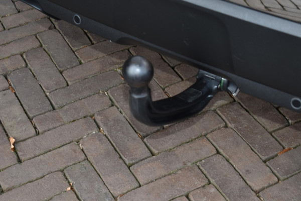 Peugeot 3008 1.2 PureTech 130PK Aut. Allure | Trekhaak | Navi | Camera | Incl. garantie