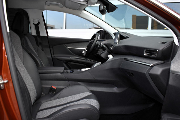 Peugeot 3008 1.2 PureTech 130PK Aut. Allure | Trekhaak | Navi | Camera | Incl. garantie