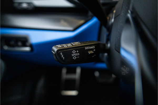 Lamborghini Urus 4.0 V8 S - Blu Nethuns | Origineel NL | Panorama | B&O Adv. | Luchtvering | Elek. trekhaak