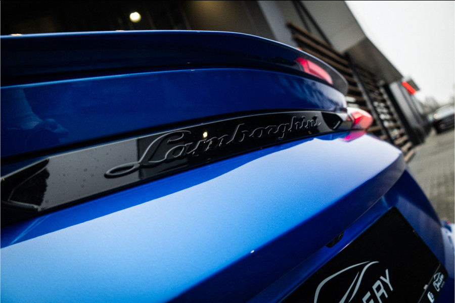 Lamborghini Urus 4.0 V8 S - Blu Nethuns | Origineel NL | Panorama | B&O Adv. | Luchtvering | Elek. trekhaak