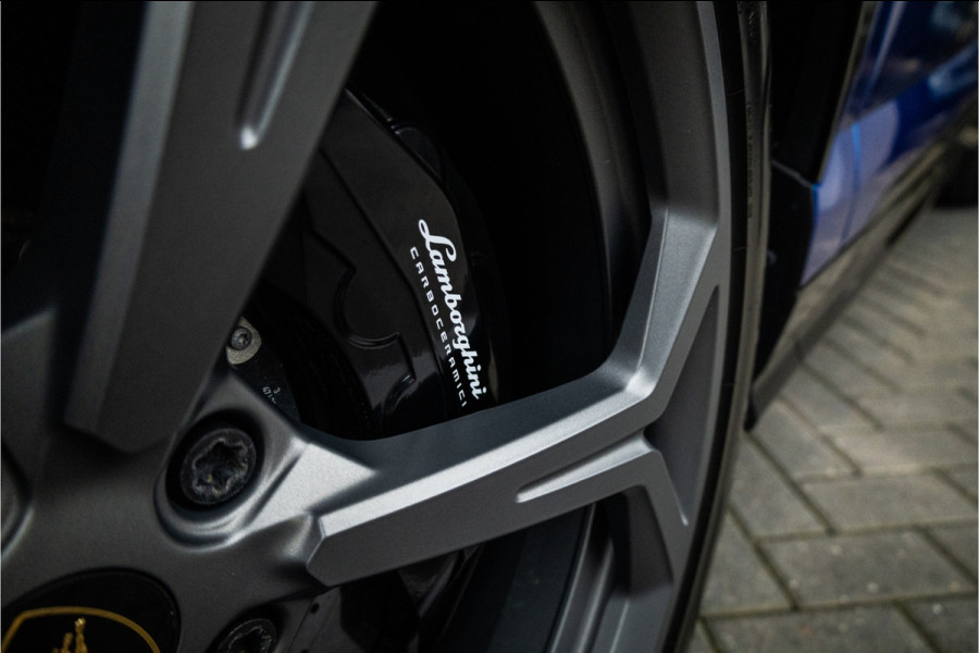 Lamborghini Urus 4.0 V8 S - Blu Nethuns | Origineel NL | Panorama | B&O Adv. | Luchtvering | Elek. trekhaak