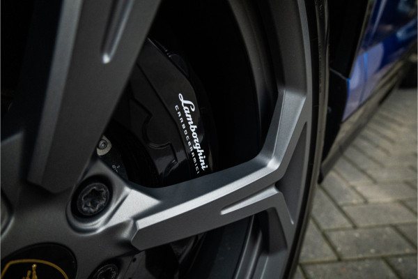Lamborghini Urus 4.0 V8 S - Blu Nethuns | Origineel NL | Panorama | B&O Adv. | Luchtvering | Elek. trekhaak