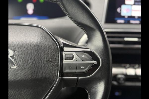 Peugeot 3008 1.2 PureTech Executive 2e Eigenaar|Navi|D-riem v.v. in 2023|Carplay|Trekhaak|Camera|Clima|Cruise|N.A.P|APK tot 11-2027