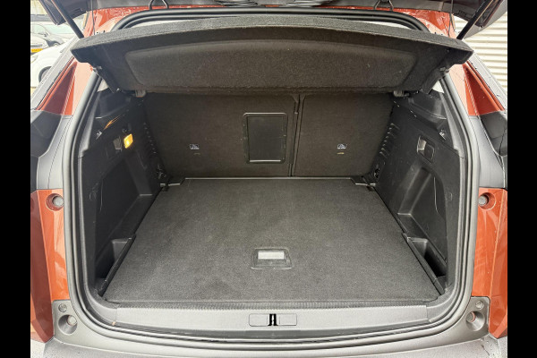 Peugeot 3008 1.2 PureTech Executive 2e Eigenaar|Navi|D-riem v.v. in 2023|Carplay|Trekhaak|Camera|Clima|Cruise|N.A.P|APK tot 11-2027