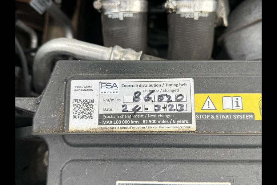 Peugeot 3008 1.2 PureTech Executive 2e Eigenaar|Navi|D-riem v.v. in 2023|Carplay|Trekhaak|Camera|Clima|Cruise|N.A.P|APK tot 11-2027