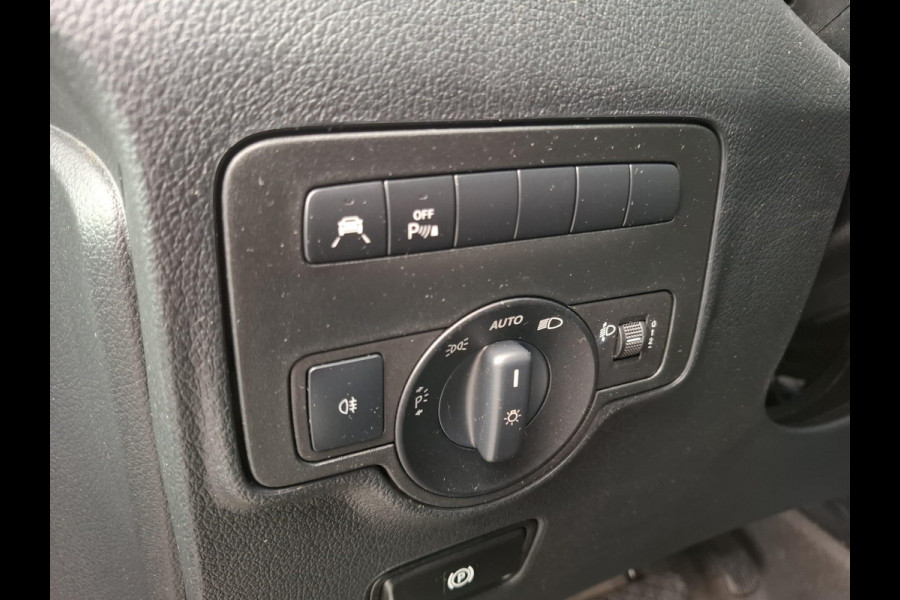 Mercedes-Benz Vito 114 CDI Lang AUTOMAAT / CRUISE CONTROLE / TREKHAAK / CAMERA / NAVI