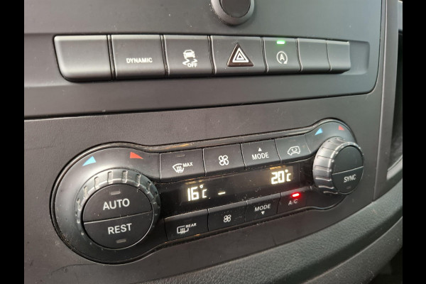 Mercedes-Benz Vito 114 CDI Lang AUTOMAAT / CRUISE CONTROLE / TREKHAAK / CAMERA / NAVI