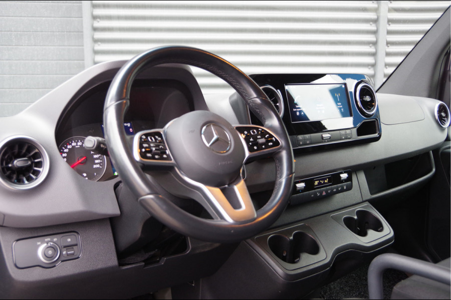 Mercedes-Benz Sprinter 319 3.0 CDI V6 AUT. LED, 2X SCHUIFDEUR, MBUX 10'', ADAPT. CRUISE, CAMERA, NAVI, CLIMA, STANDKACHEL, 2 SCHUIFDEUREN, DUBBELE SCHU