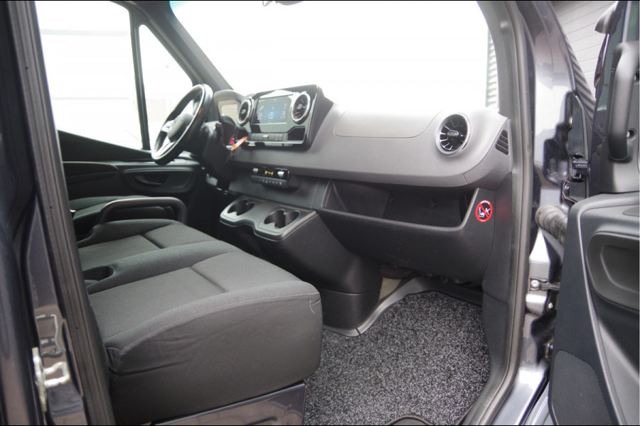 Mercedes-Benz Sprinter 319 3.0 CDI V6 AUT. LED, 2X SCHUIFDEUR, MBUX 10'', ADAPT. CRUISE, CAMERA, NAVI, CLIMA, STANDKACHEL, 2 SCHUIFDEUREN, DUBBELE SCHU