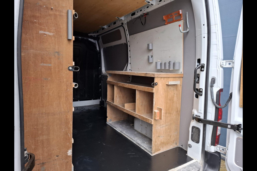 Opel Movano 2.3 Turbo L2H2 DC AIRCO / CRUISE CONTROLE / NAVI / CARPLAY / WERKPLAATS / KASTEN