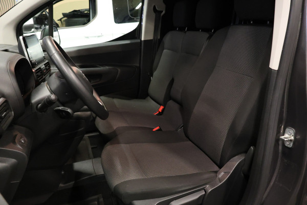 Citroën Berlingo 1.2 PureTech | Marge | BTW Vrij | Navigatie | Camera | CarPlay | 3-Zitter | Trekhaak | Airco | DAB | Nieuwe APK | Euro 6
