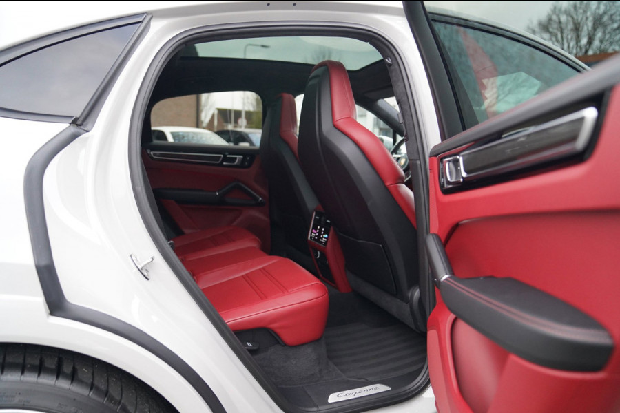 Porsche Cayenne Coupé 3.0 E-Hybrid | Techart | BTW | Sport uitlaat | Dealer onderhouden | Panorama | Head up | ACC | NAP NL |