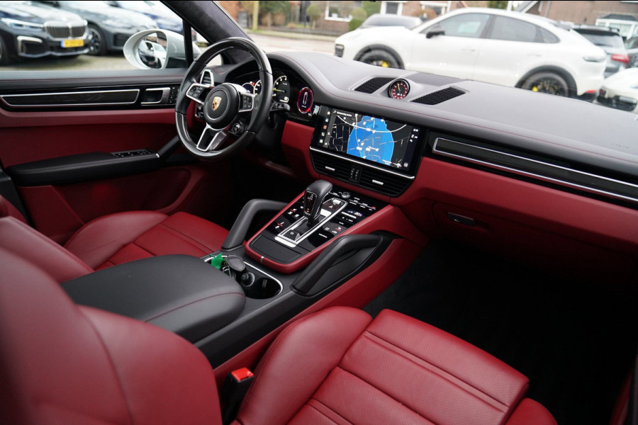Porsche Cayenne Coupé 3.0 E-Hybrid | Techart | BTW | Sport uitlaat | Dealer onderhouden | Panorama | Head up | ACC | NAP NL |