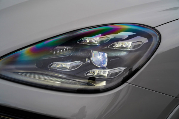 Porsche Cayenne Coupé 3.0 E-Hybrid | Techart | BTW | Sport uitlaat | Dealer onderhouden | Panorama | Head up | ACC | NAP NL |