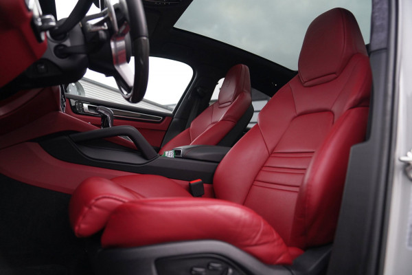 Porsche Cayenne Coupé 3.0 E-Hybrid | Techart | BTW | Sport uitlaat | Dealer onderhouden | Panorama | Head up | ACC | NAP NL |