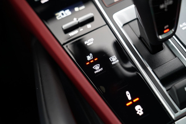 Porsche Cayenne Coupé 3.0 E-Hybrid | Techart | BTW | Sport uitlaat | Dealer onderhouden | Panorama | Head up | ACC | NAP NL |