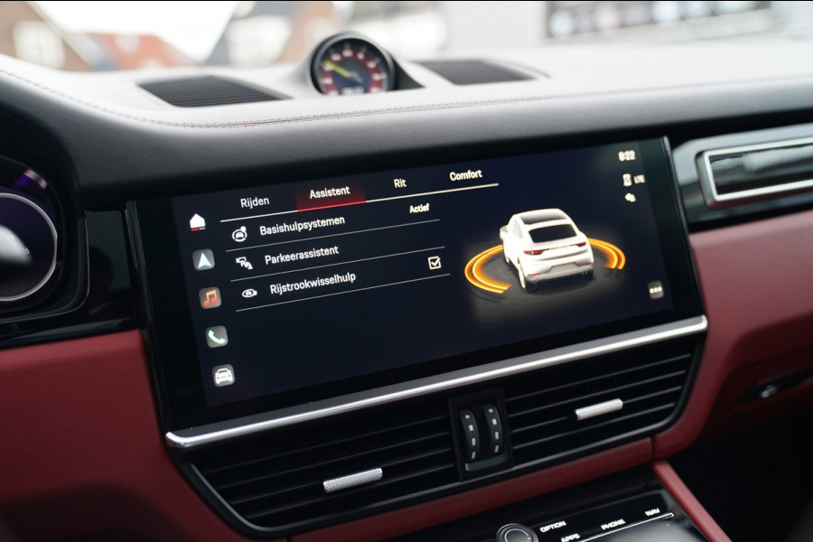 Porsche Cayenne Coupé 3.0 E-Hybrid | Techart | BTW | Sport uitlaat | Dealer onderhouden | Panorama | Head up | ACC | NAP NL |