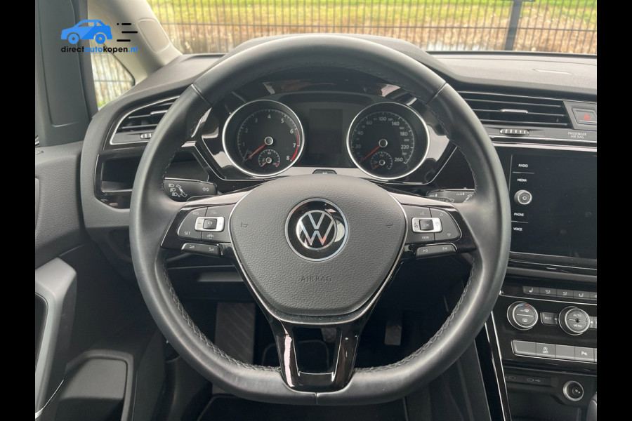 Volkswagen Touran 1.5 TSI Highline | 7 pers. | Stoelverw. | ACC | Camera | PDC | Carplay
