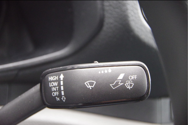 MAN TGE 35 3.140 2.0 L3H2 140PK AUT. LED, TREKHAAK, CAMERA, APPLE CARPLAY/ANDROID AUTO, CRUISE, VOORRUIT VERWARMING