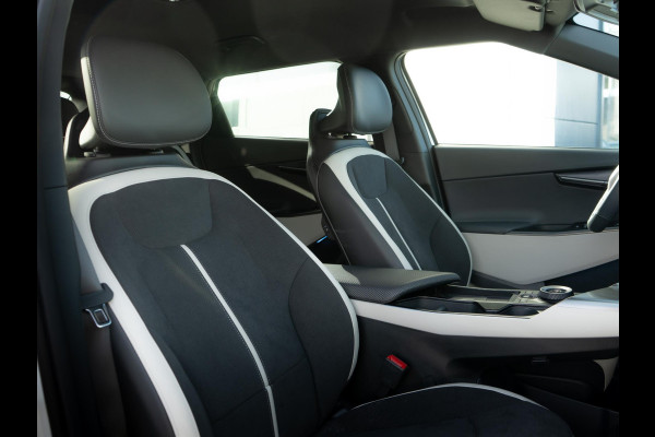 Kia Ev6 GT-Line Bussiness Edition | Stoel en stuurverwarming | Navi | Elektrische achterklep |
