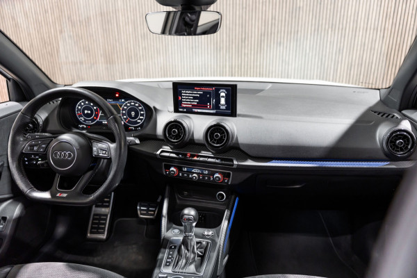 Audi Q2 35 TFSI CoD Sport S-Line DSG PANO NAVI PDC