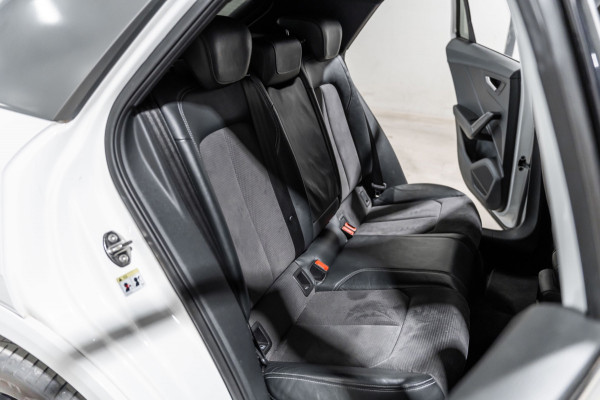 Audi Q2 35 TFSI CoD Sport S-Line DSG PANO NAVI PDC