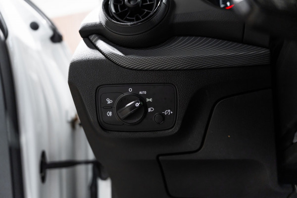 Audi Q2 35 TFSI CoD Sport S-Line DSG PANO NAVI PDC