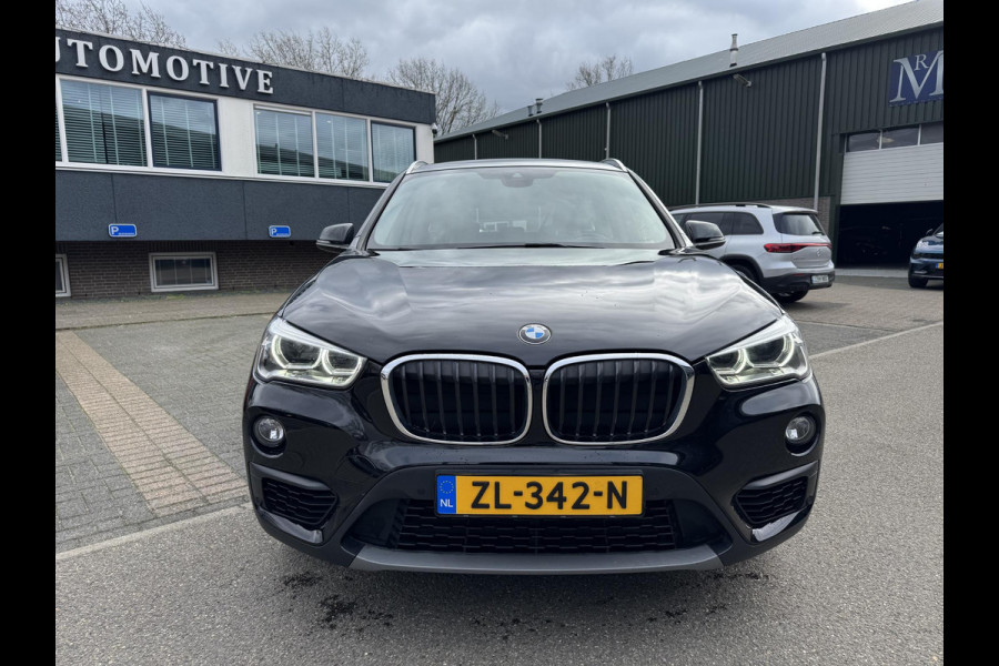 BMW X1 sDrive18i Executive LED| ELEKTRISCHE ACHTERKLEP| ACHTERUITRIJCAMERA| RIJKLAAR INCL. 12 MND BOVAG GARANTIE| PARKEERASSISTENT