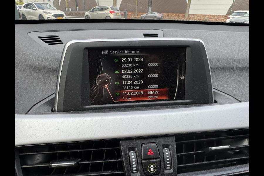 BMW X1 sDrive18i Executive LED| ELEKTRISCHE ACHTERKLEP| ACHTERUITRIJCAMERA| RIJKLAAR INCL. 12 MND BOVAG GARANTIE| PARKEERASSISTENT